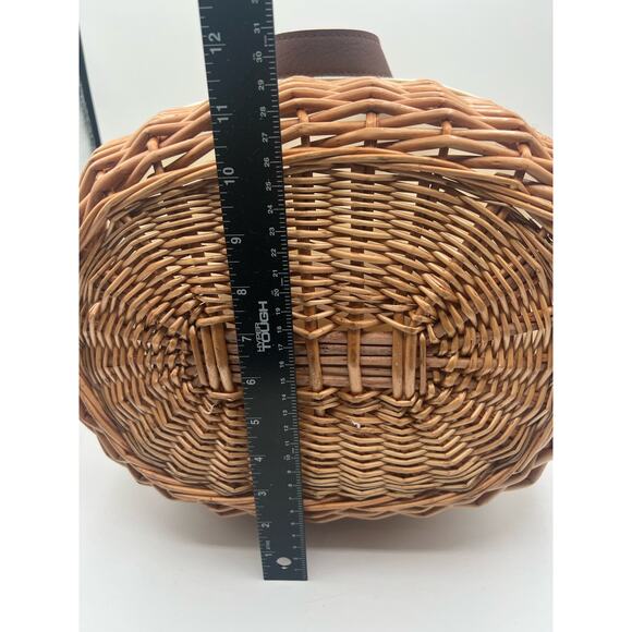 New England Patriots Mickey Mouse‎ Picnic Basket - Picture 5 of 9